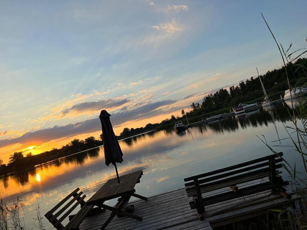 Domek nad jeziorem Myślibórz Zewnętrze zdjęcie
